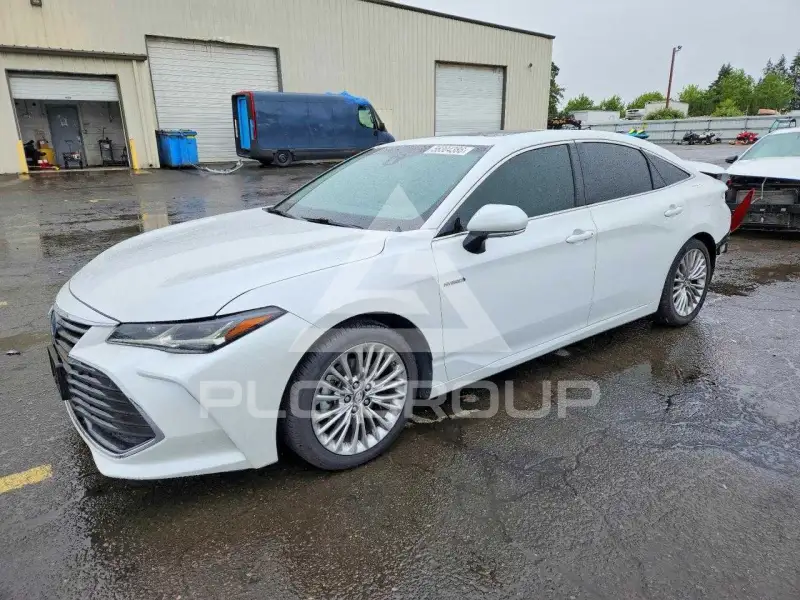 2019 Toyota AVALON фото