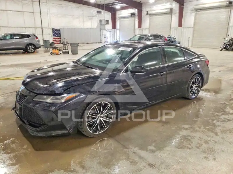 2019 Toyota AVALON фото