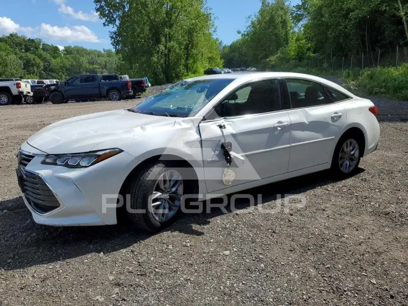 2019 Toyota AVALON photo