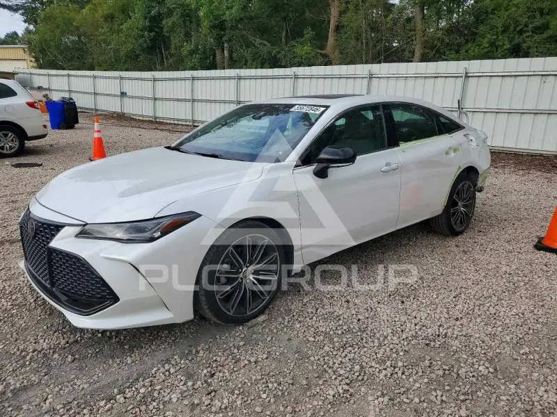 2019 Toyota AVALON photo