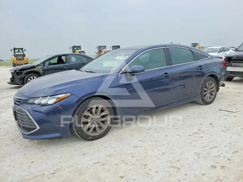 2019 Toyota AVALON photo