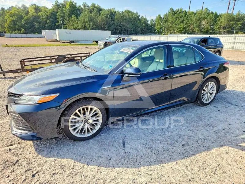 2019 Toyota CAMRY фото