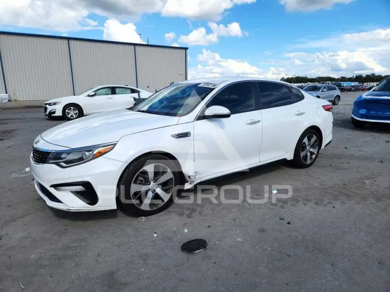 2019 KIA Optima photo