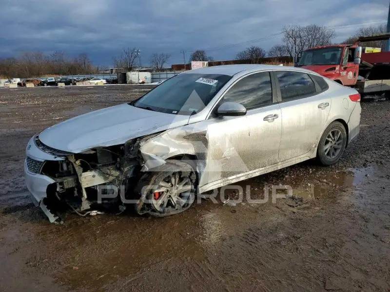 2019 KIA Optima photo