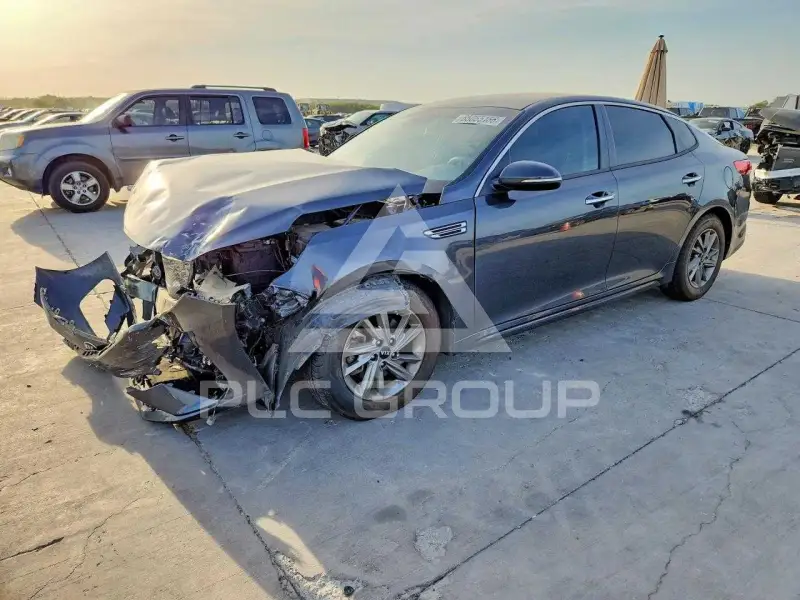 2019 KIA Optima photo