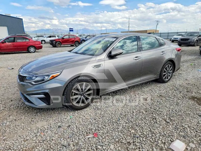 2019 KIA Optima photo