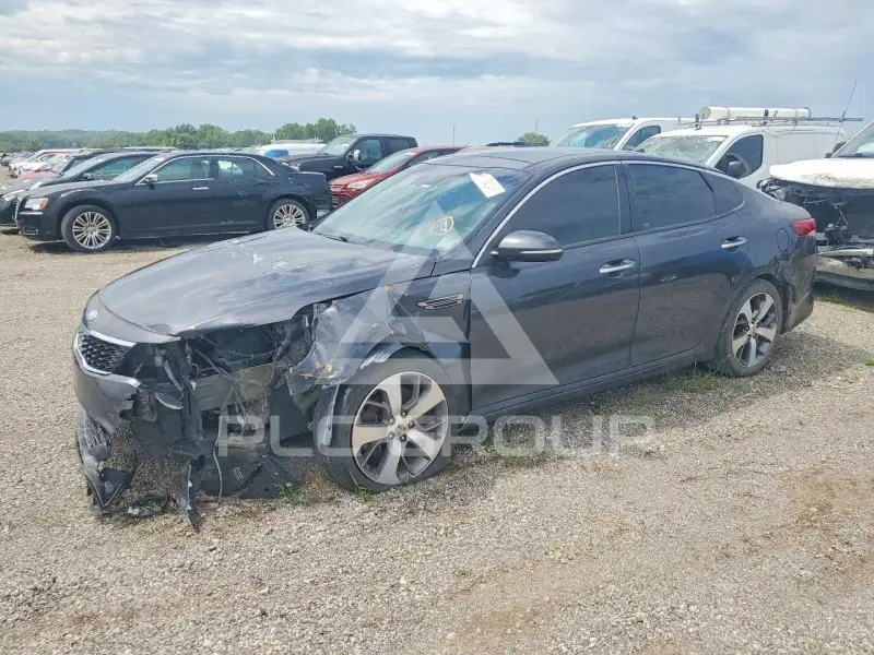 2019 KIA Optima photo