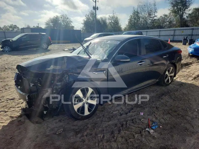 2019 KIA Optima photo