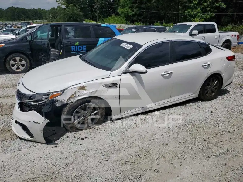 2019 KIA Optima photo