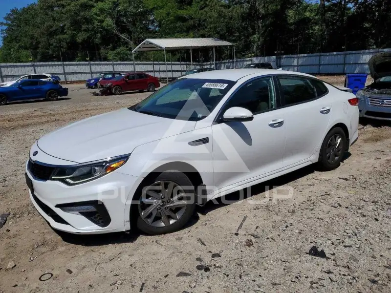 2019 KIA Optima photo