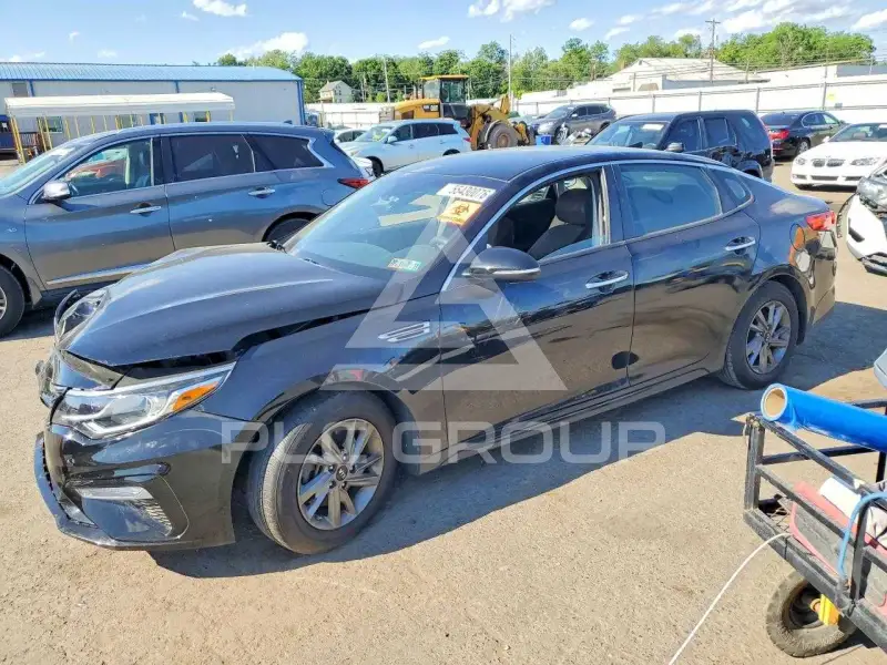 2019 KIA Optima photo