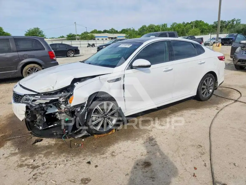 2019 KIA Optima photo