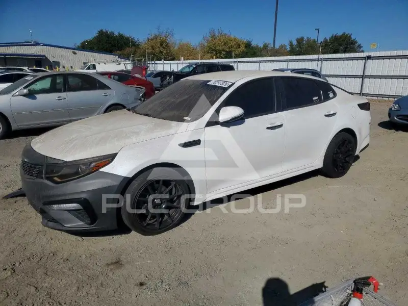 2019 KIA Optima photo
