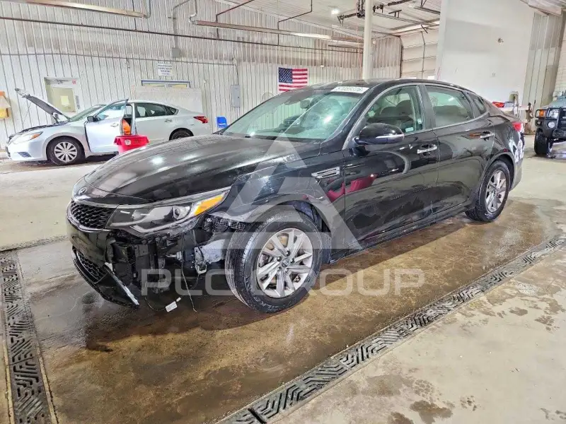 2019 KIA Optima photo