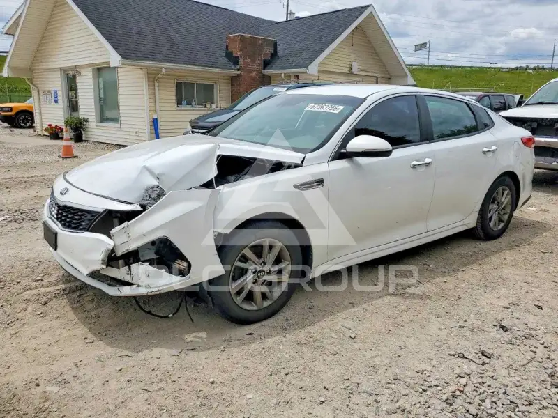 2019 KIA Optima photo