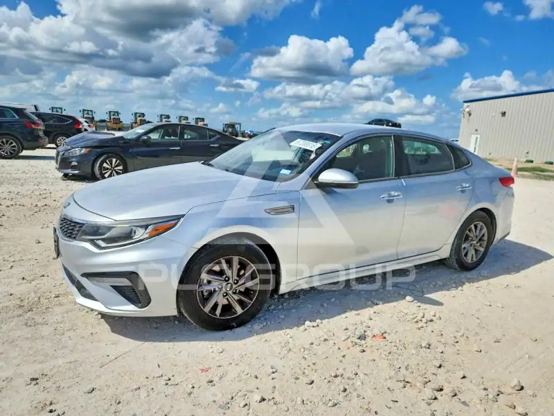 2019 KIA Optima photo