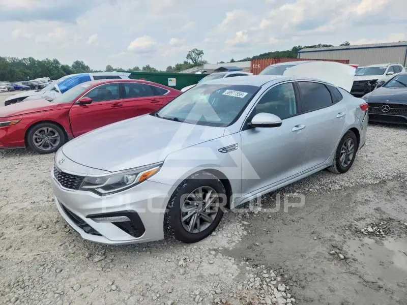 2019 KIA Optima photo