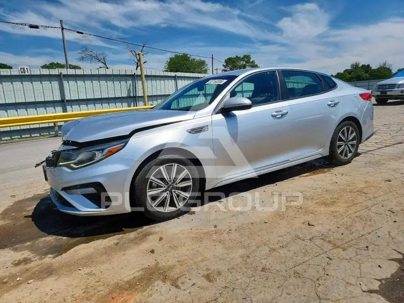 2019 KIA Optima photo