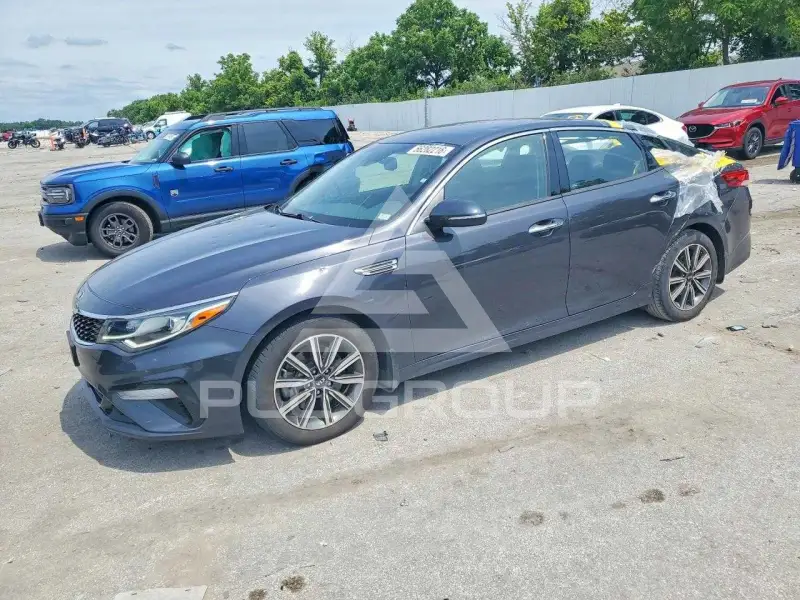 2019 KIA Optima photo