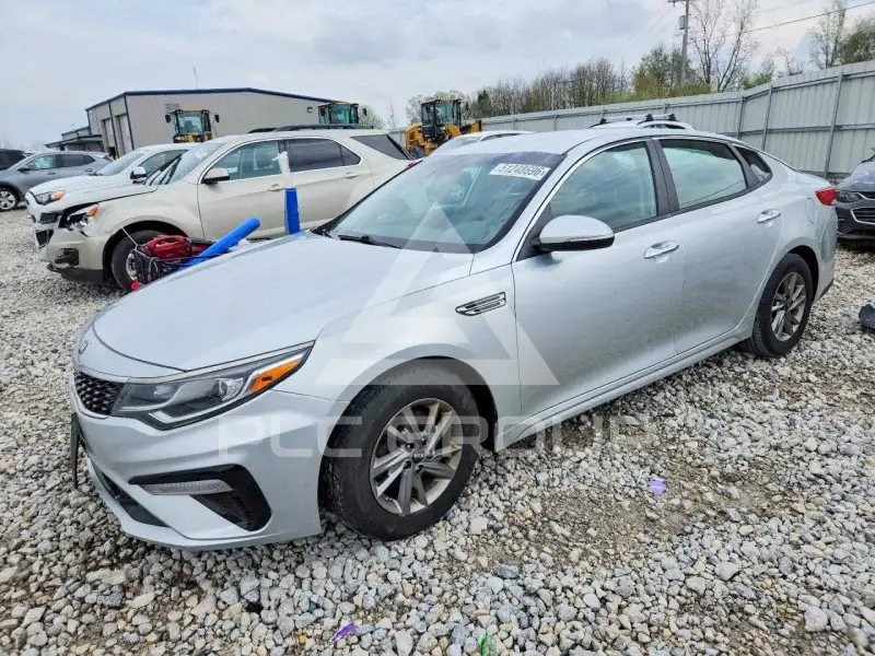 2019 KIA Optima photo