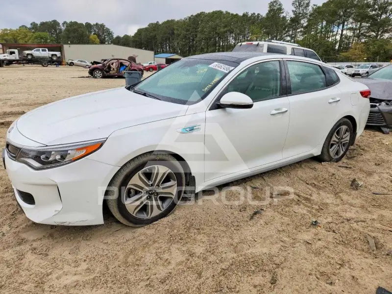 2019 KIA Optima photo