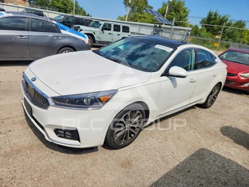 2019 KIA Cadenza photo