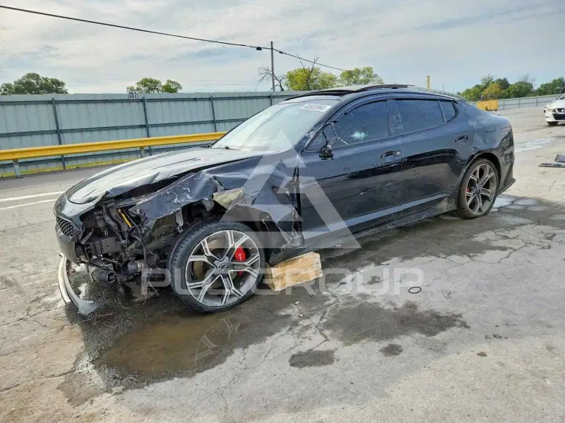2019 KIA Stinger фото