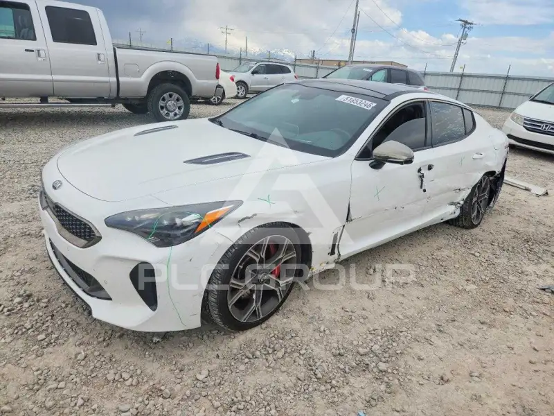 2019 KIA Stinger фото