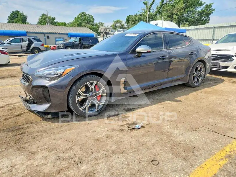 2019 KIA Stinger фото