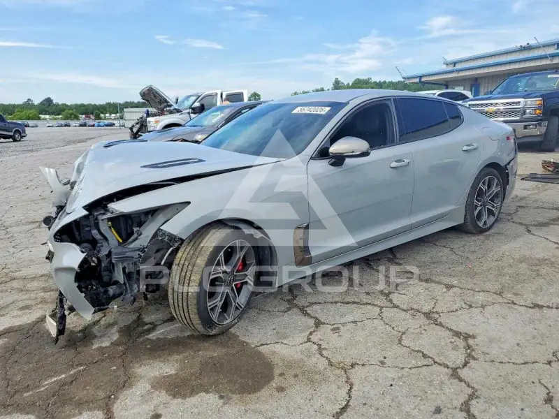 2019 KIA Stinger фото