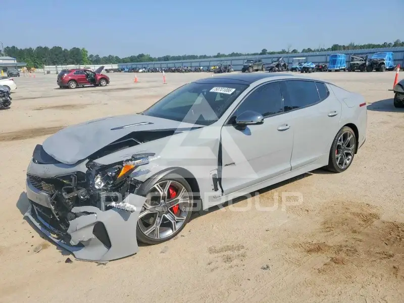 2019 KIA Stinger фото