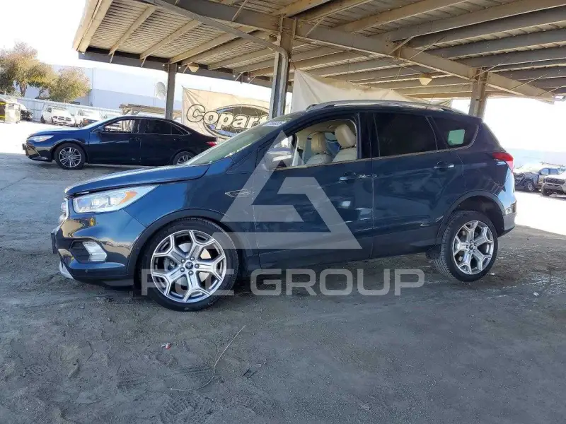 2019 Ford ESCAPE photo