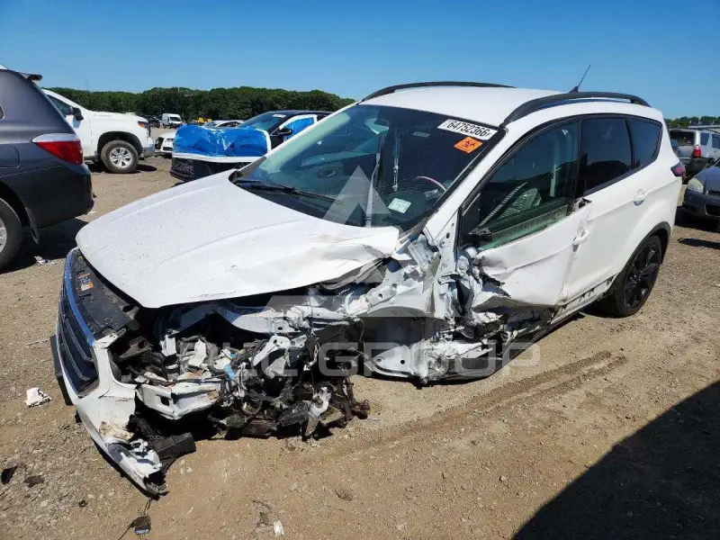 2019 Ford ESCAPE photo