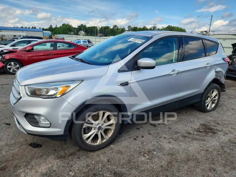 2019 Ford ESCAPE photo