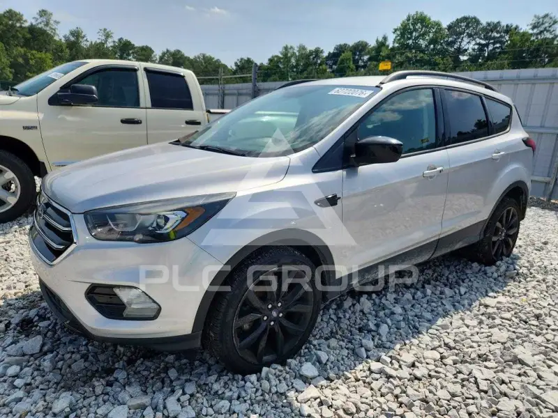 2019 Ford ESCAPE photo