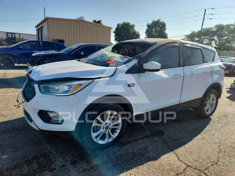 2019 Ford ESCAPE photo