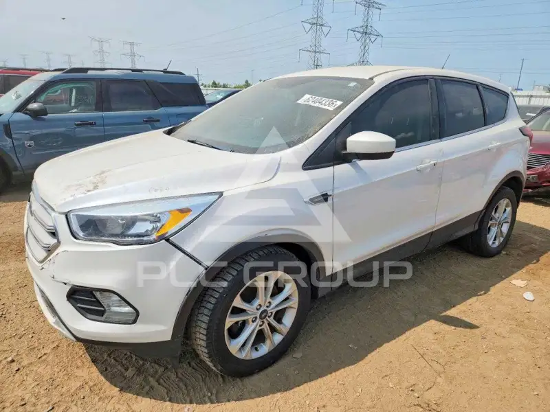 2019 Ford ESCAPE photo