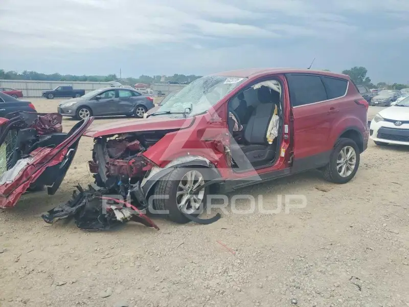 2019 Ford ESCAPE photo