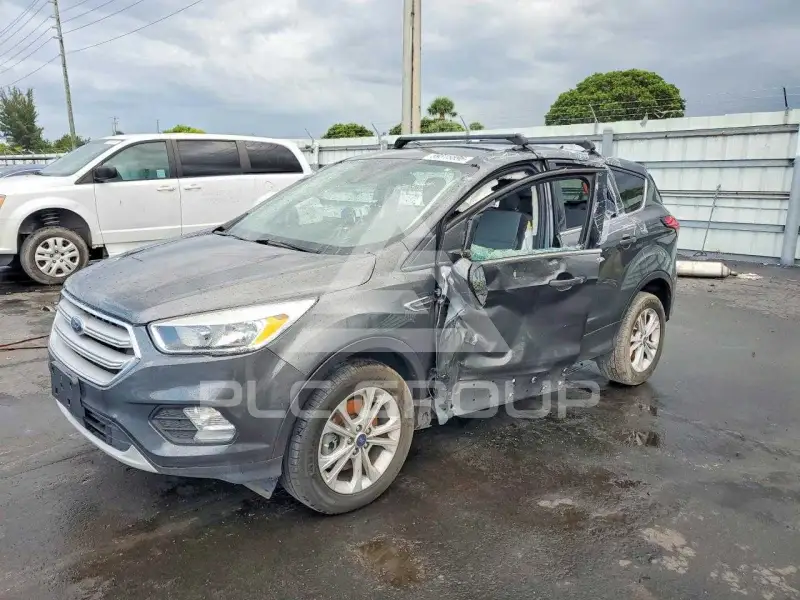 2019 Ford ESCAPE photo