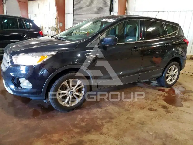 2019 Ford ESCAPE photo