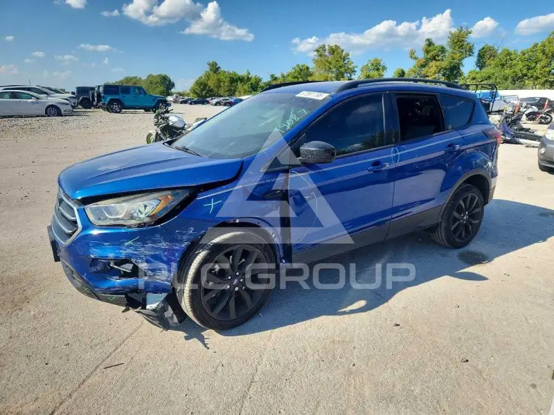 2019 Ford ESCAPE photo
