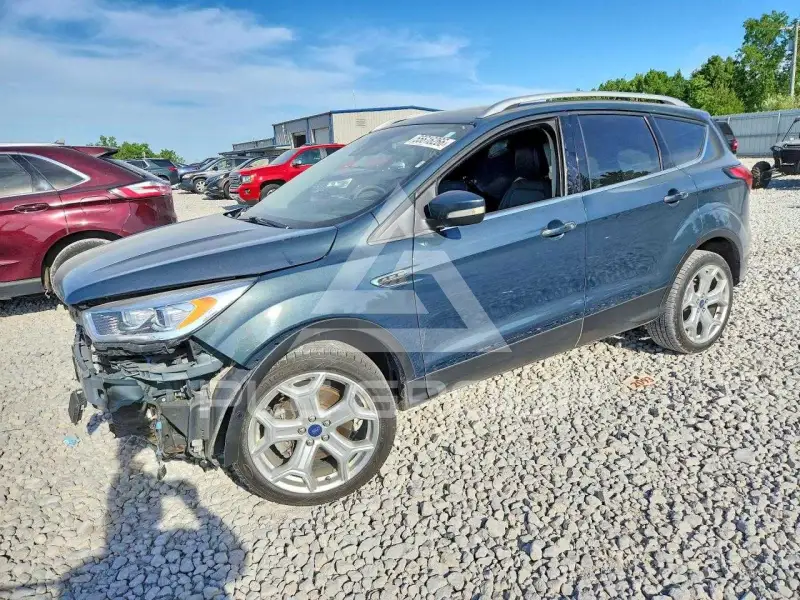 2019 Ford ESCAPE photo