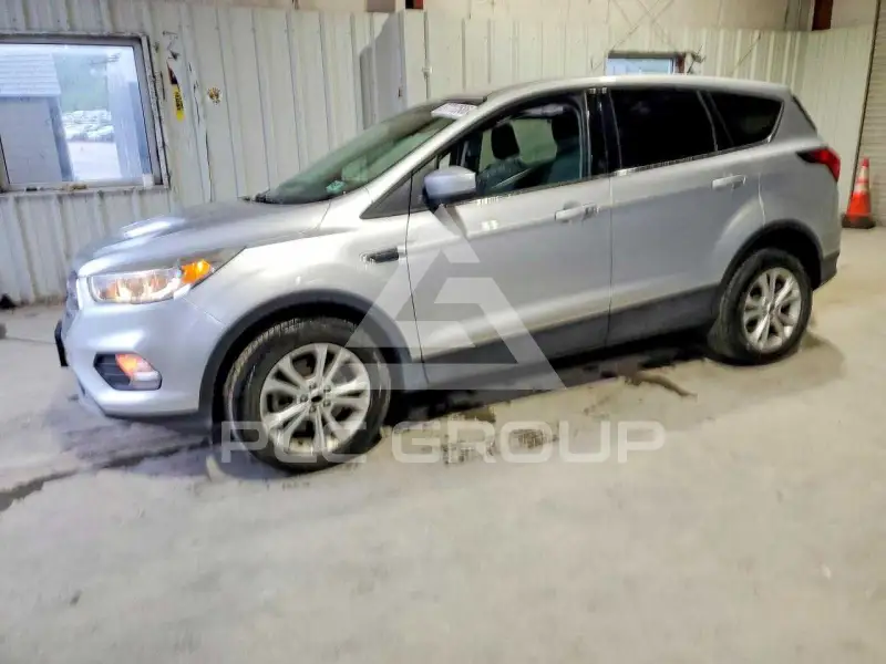 2019 Ford ESCAPE photo