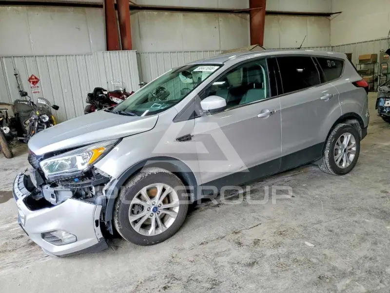 2019 Ford ESCAPE фото