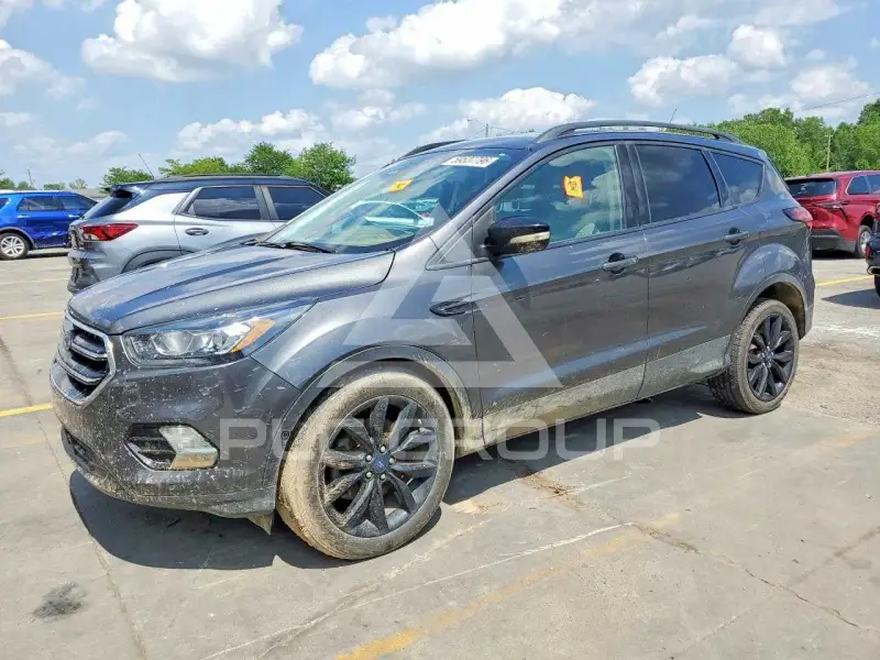 2019 Ford ESCAPE photo