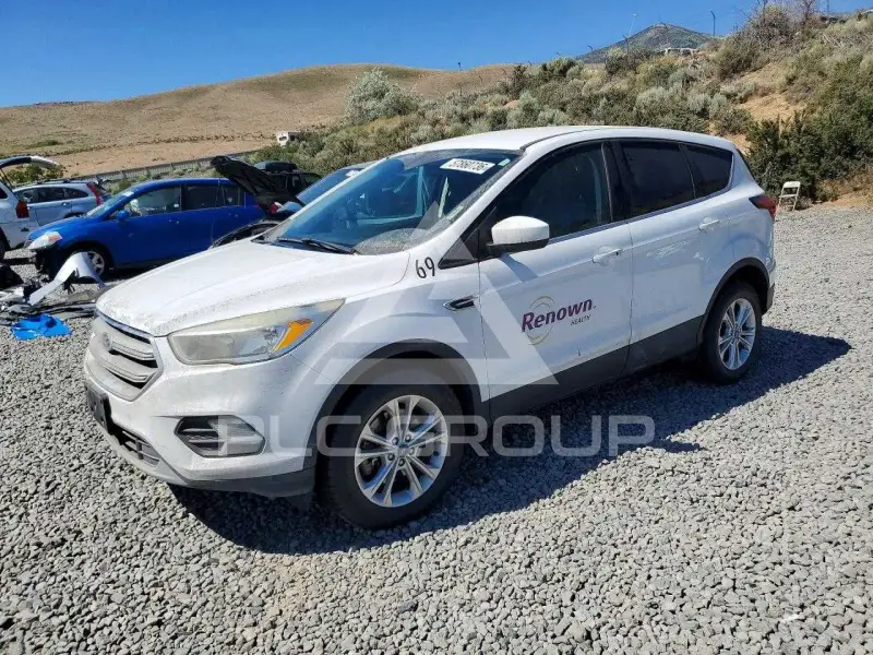 2019 Ford ESCAPE photo