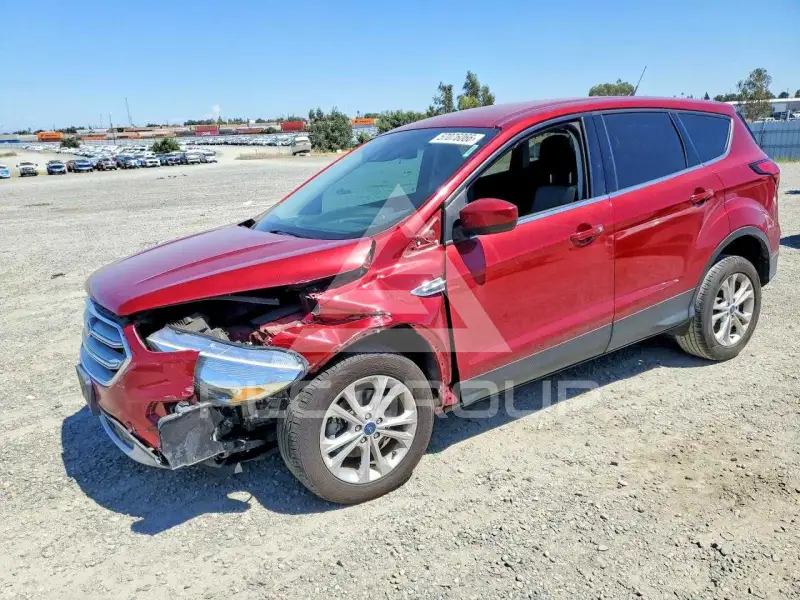 2019 Ford ESCAPE photo
