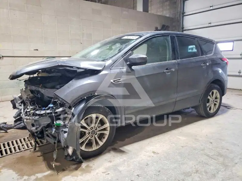 2019 Ford ESCAPE photo