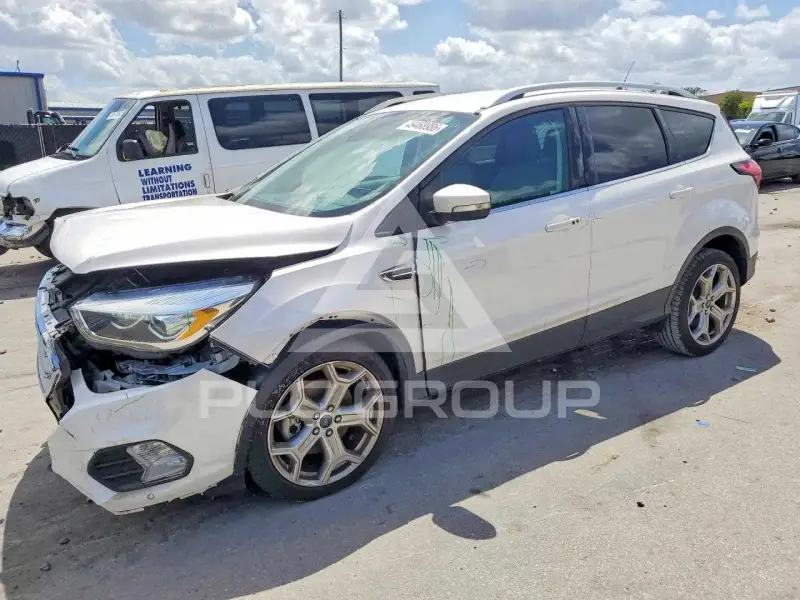 2019 Ford ESCAPE photo