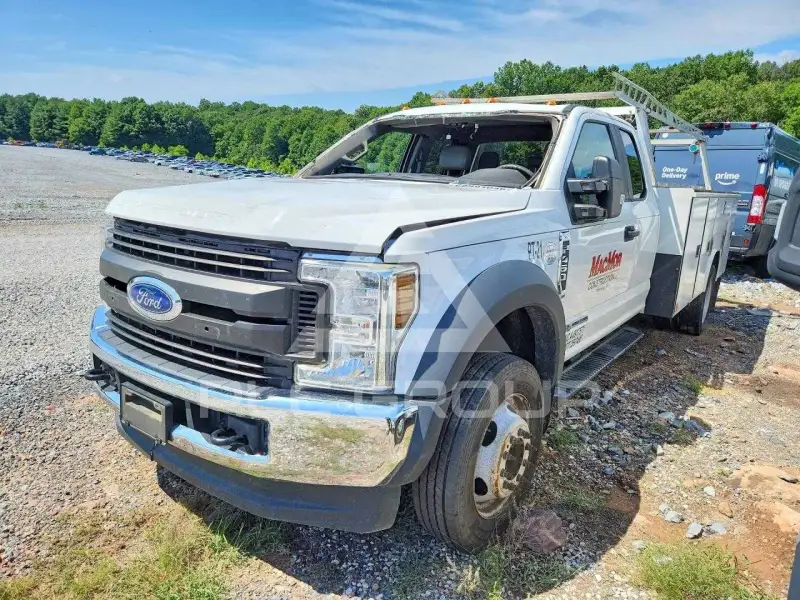 2019 Ford F-450 photo